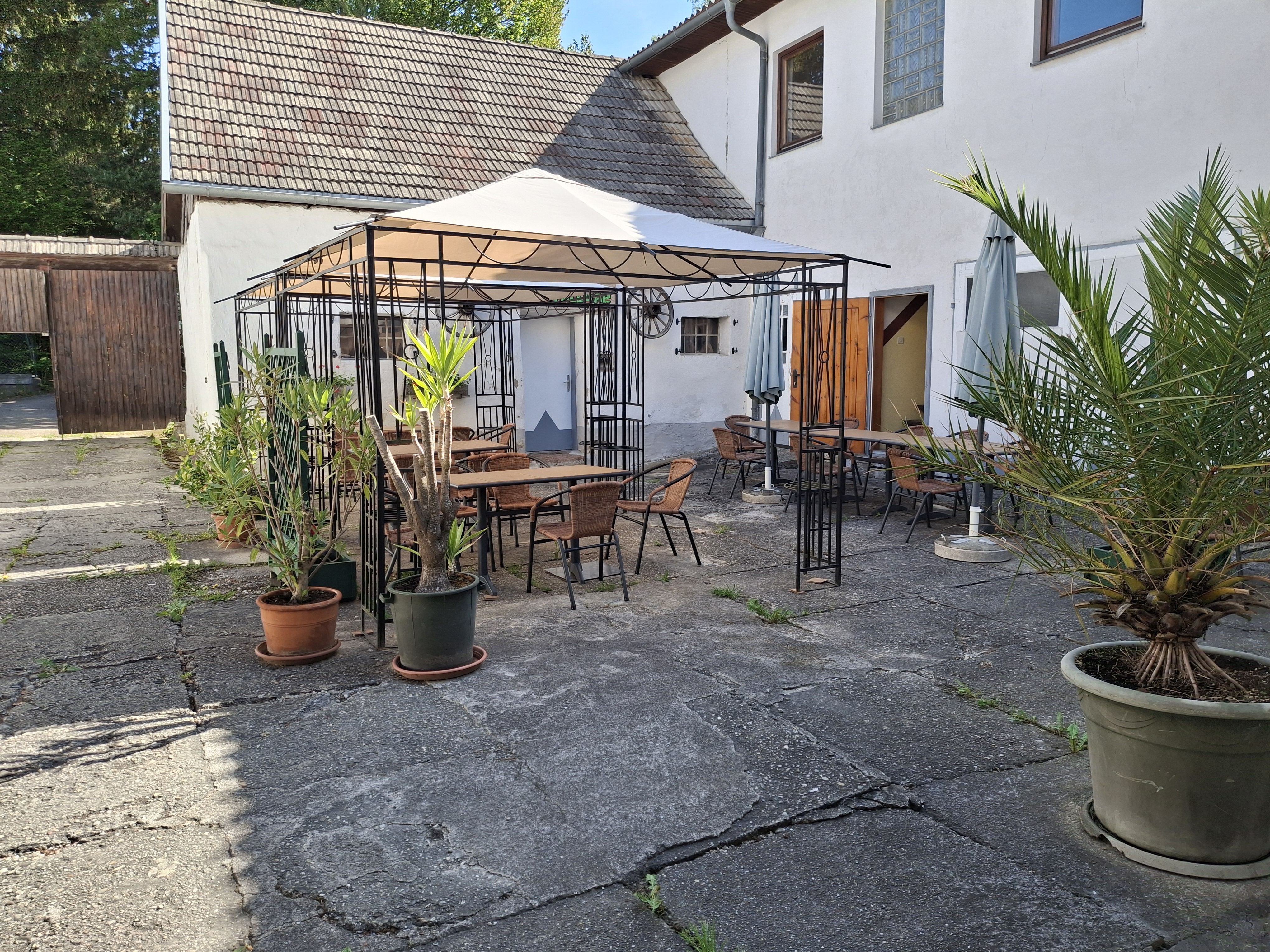 Gastgarten1.jpg